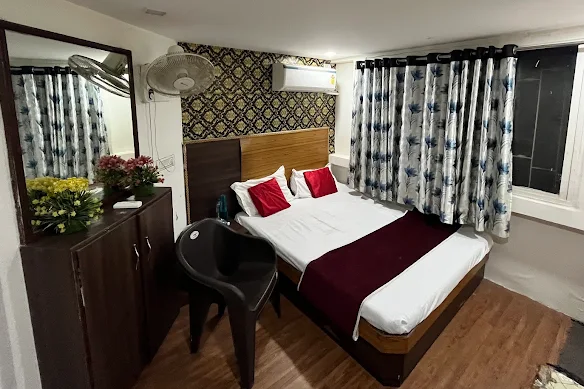 PG near Amity University Noida