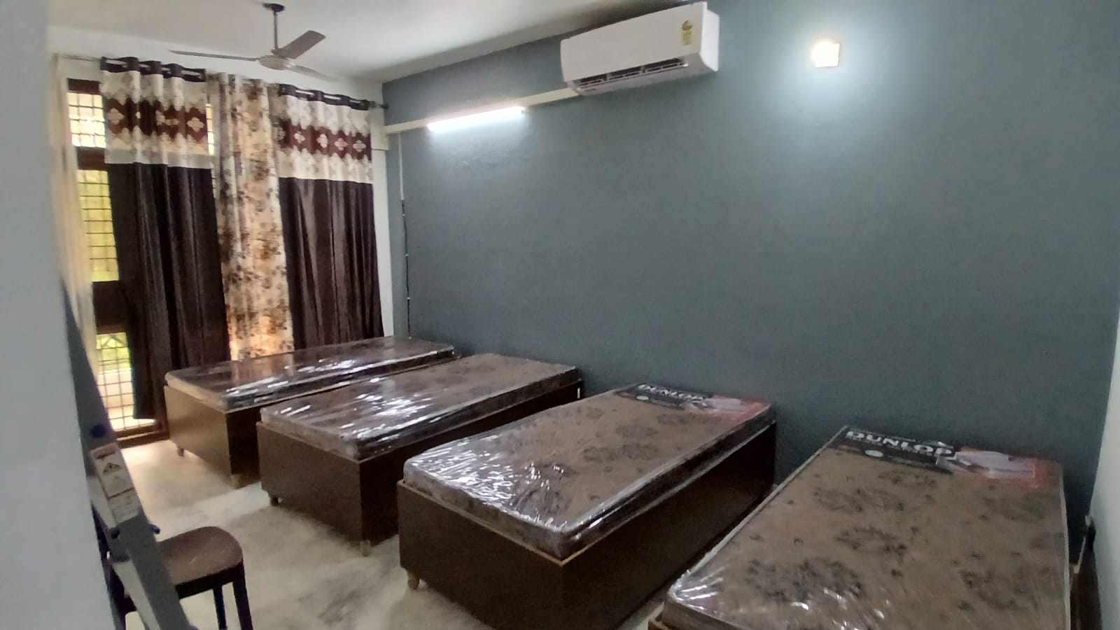 received_24148352621444121 PG in Golf Link 1 Greater Noida