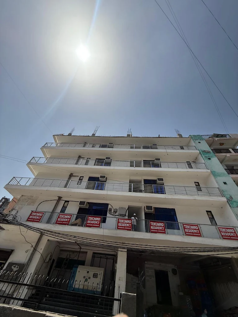 PG Near AMITY UNIVERSITY, RAIPUR, Sector 126, Noida